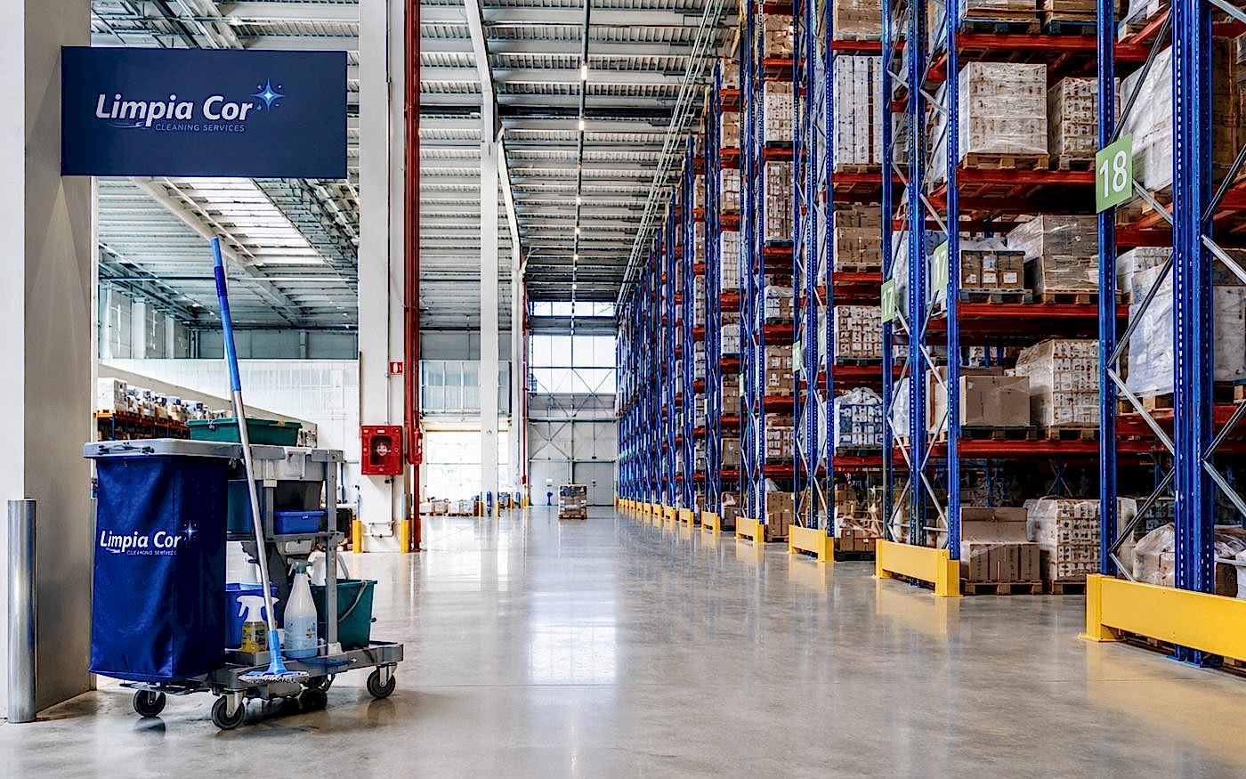 Limpieza de naves industriales en Córdoba: plantas y depósitos