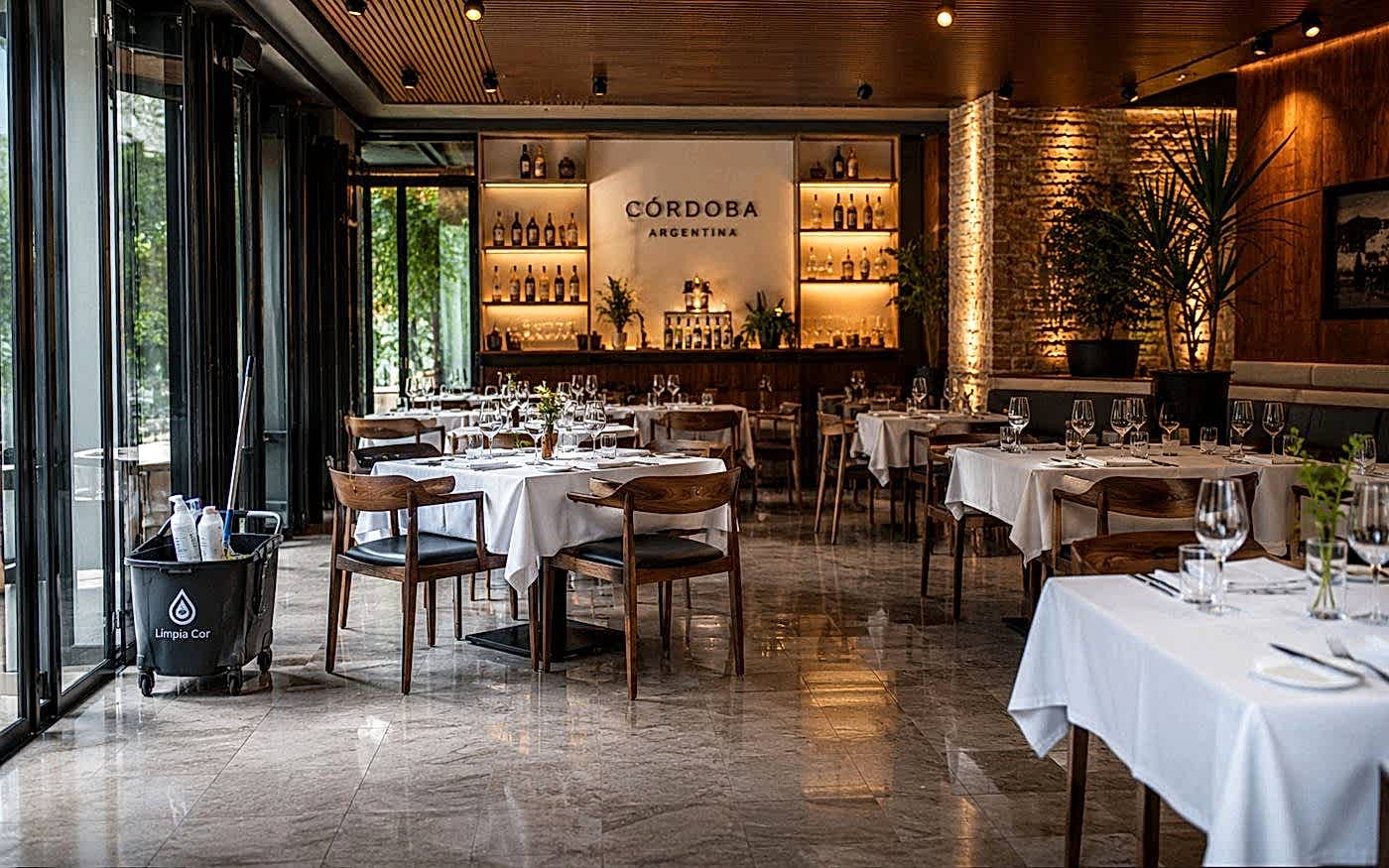 Limpieza de restaurantes en Córdoba: cocina, salón y bromatología